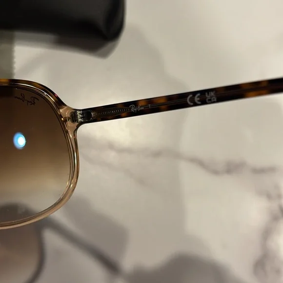 Ray Ban RB2198 Bill sunglasses, like new 🤎 - Picture 6 of 9